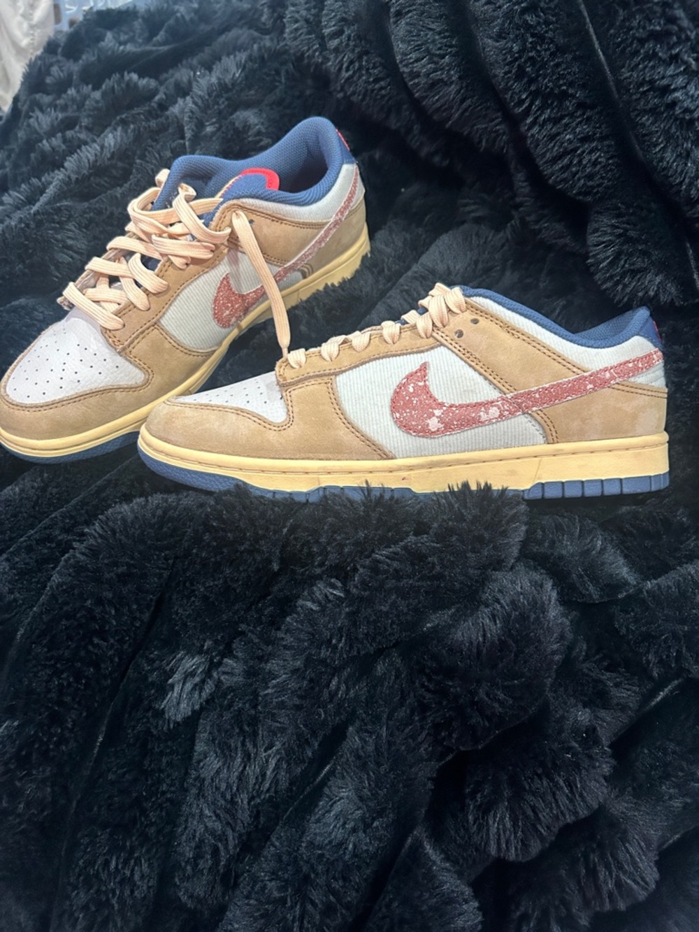 Nike Low-Top Sneakers in Tan,Red, Cream and blueberry